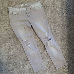 KanCan Cropped Distressed Jeans
